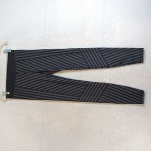 GAP Fit Women's Black‎ & Gray Athletic Sporty Yoga Pants Leggings Size S